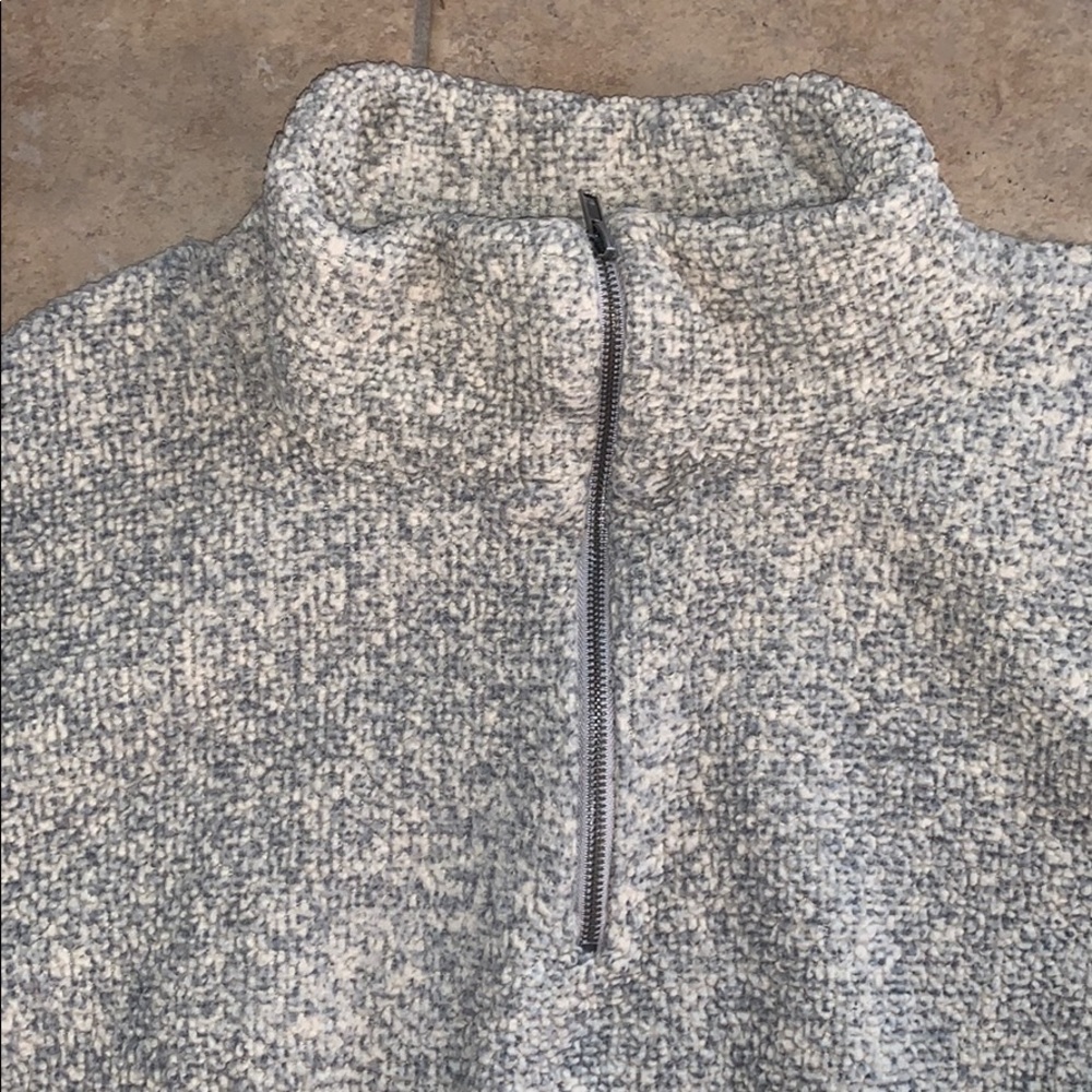 Fur Zip Up - Picture 3 of 4